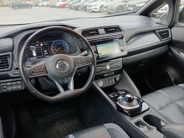 Зеленый Ниссан Лиф, объемом двигателя 0 л и пробегом 115 тыс. км за 13000 $, фото 6 на Automoto.ua