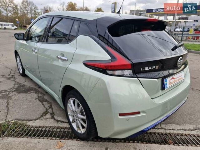 Зеленый Ниссан Лиф, объемом двигателя 0 л и пробегом 70 тыс. км за 13899 $, фото 5 на Automoto.ua