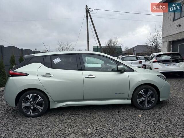 Зеленый Ниссан Лиф, объемом двигателя 0 л и пробегом 129 тыс. км за 11200 $, фото 3 на Automoto.ua