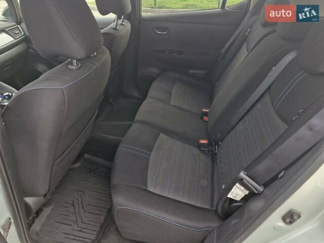 Зеленый Ниссан Лиф, объемом двигателя 0 л и пробегом 70 тыс. км за 13899 $, фото 27 на Automoto.ua