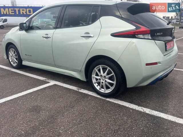 Зеленый Ниссан Лиф, объемом двигателя 0 л и пробегом 118 тыс. км за 12400 $, фото 4 на Automoto.ua