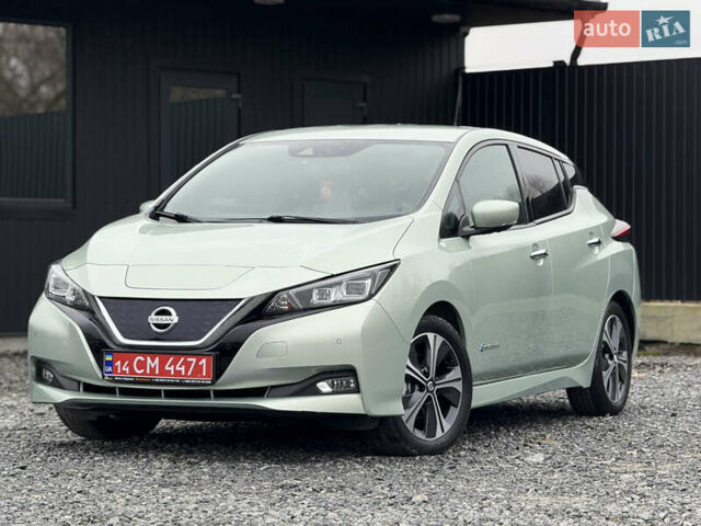 Зеленый Ниссан Лиф, объемом двигателя 0 л и пробегом 83 тыс. км за 11999 $, фото 3 на Automoto.ua