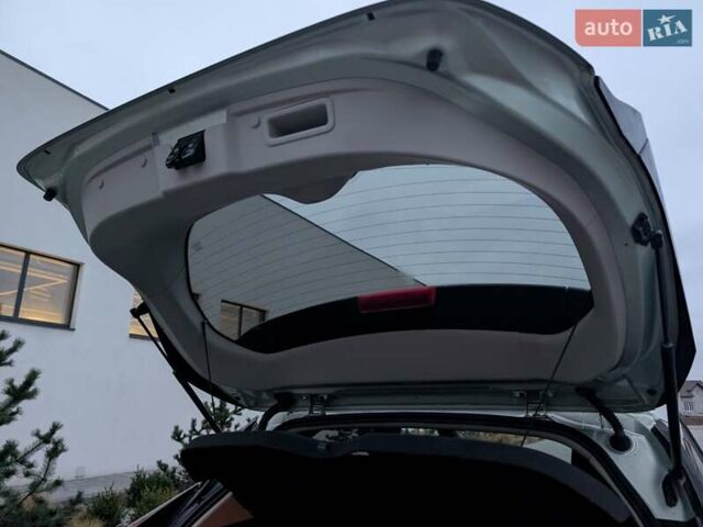 Зеленый Ниссан Лиф, объемом двигателя 0 л и пробегом 81 тыс. км за 11250 $, фото 54 на Automoto.ua