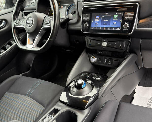 Зеленый Ниссан Лиф, объемом двигателя 0 л и пробегом 83 тыс. км за 11999 $, фото 22 на Automoto.ua