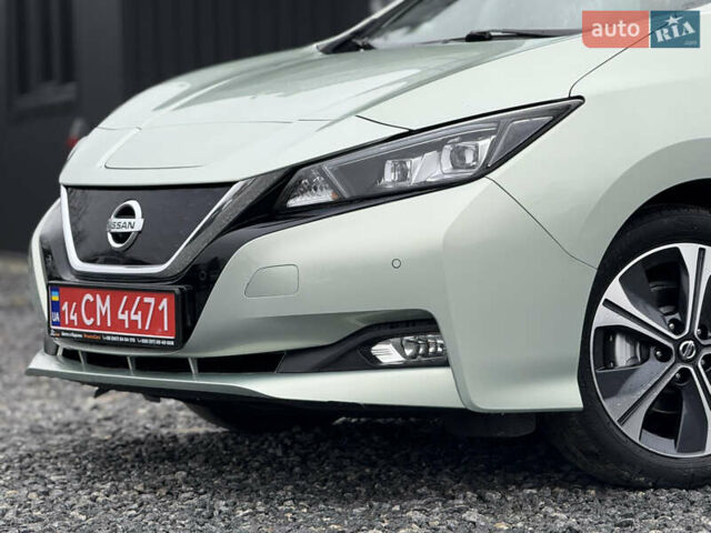 Зеленый Ниссан Лиф, объемом двигателя 0 л и пробегом 83 тыс. км за 11999 $, фото 6 на Automoto.ua