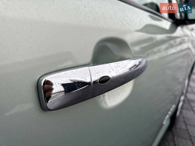 Зеленый Ниссан Лиф, объемом двигателя 0 л и пробегом 99 тыс. км за 11990 $, фото 24 на Automoto.ua