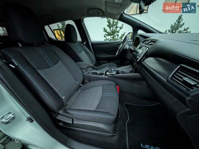 Зеленый Ниссан Лиф, объемом двигателя 0 л и пробегом 81 тыс. км за 11250 $, фото 46 на Automoto.ua