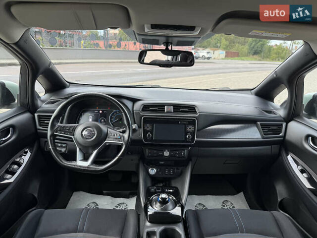 Зеленый Ниссан Лиф, объемом двигателя 0 л и пробегом 83 тыс. км за 12550 $, фото 16 на Automoto.ua