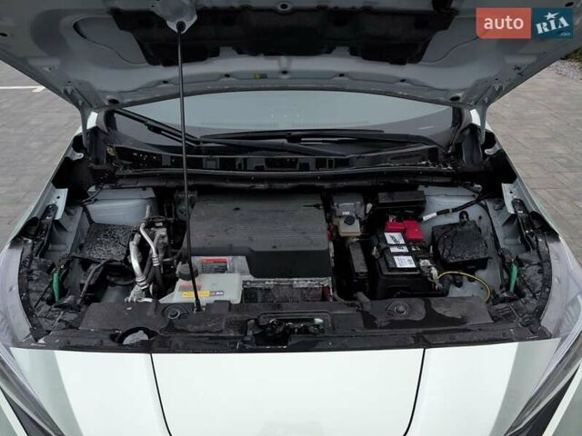 Зеленый Ниссан Лиф, объемом двигателя 0 л и пробегом 81 тыс. км за 11250 $, фото 55 на Automoto.ua