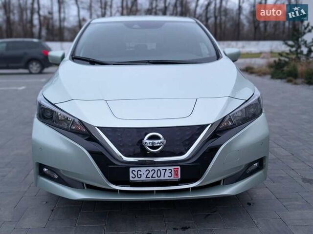 Зеленый Ниссан Лиф, объемом двигателя 0 л и пробегом 81 тыс. км за 11250 $, фото 3 на Automoto.ua