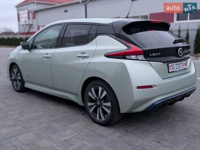 Зеленый Ниссан Лиф, объемом двигателя 0 л и пробегом 81 тыс. км за 11250 $, фото 13 на Automoto.ua