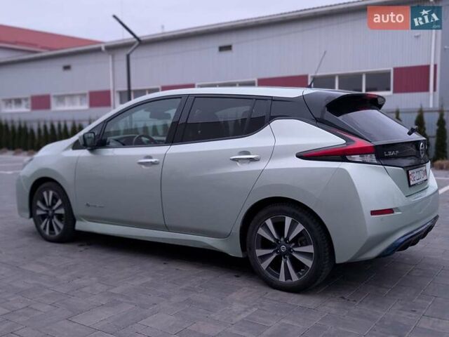 Зеленый Ниссан Лиф, объемом двигателя 0 л и пробегом 81 тыс. км за 11250 $, фото 14 на Automoto.ua