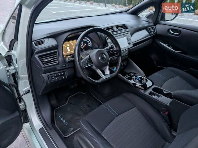 Зеленый Ниссан Лиф, объемом двигателя 0 л и пробегом 81 тыс. км за 11250 $, фото 30 на Automoto.ua
