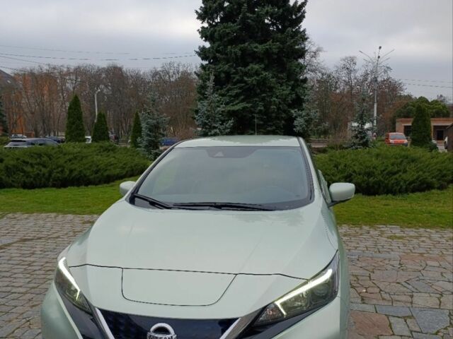 Зеленый Ниссан Лиф, объемом двигателя 0 л и пробегом 115 тыс. км за 13000 $, фото 19 на Automoto.ua