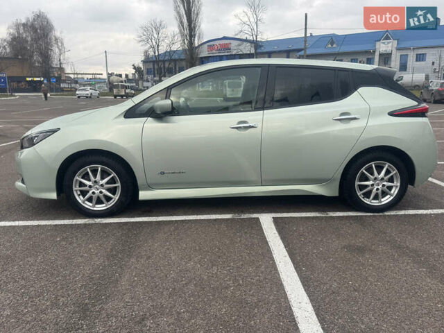 Зеленый Ниссан Лиф, объемом двигателя 0 л и пробегом 118 тыс. км за 12400 $, фото 3 на Automoto.ua