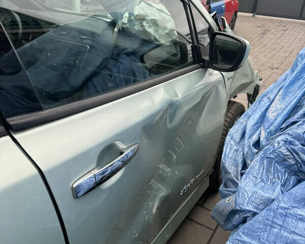 Зелений Ніссан Ліф, об'ємом двигуна 0 л та пробігом 156 тис. км за 6899 $, фото 9 на Automoto.ua