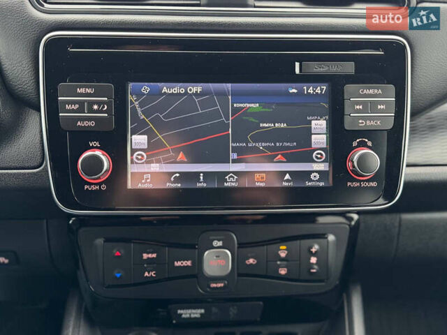 Зеленый Ниссан Лиф, объемом двигателя 0 л и пробегом 99 тыс. км за 11990 $, фото 8 на Automoto.ua