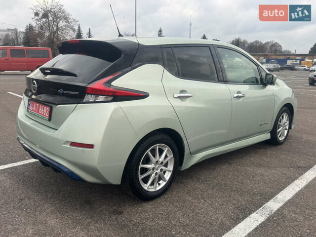 Зеленый Ниссан Лиф, объемом двигателя 0 л и пробегом 118 тыс. км за 12400 $, фото 6 на Automoto.ua