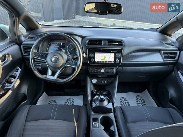 Зеленый Ниссан Лиф, объемом двигателя 0 л и пробегом 149 тыс. км за 11399 $, фото 14 на Automoto.ua