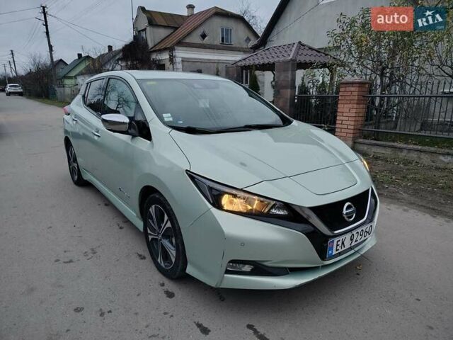Зеленый Ниссан Лиф, объемом двигателя 0 л и пробегом 185 тыс. км за 9200 $, фото 2 на Automoto.ua