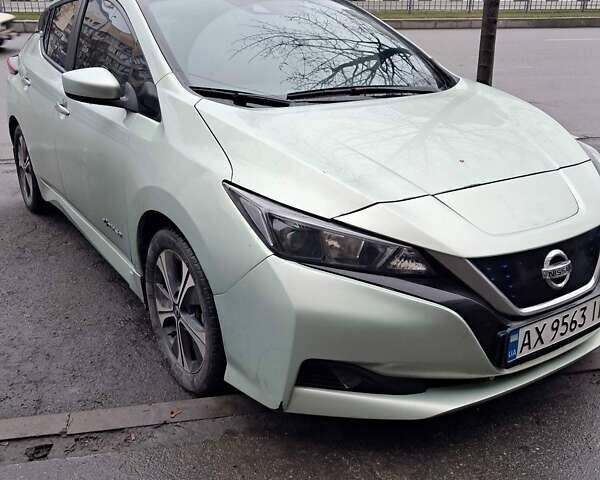 Зеленый Ниссан Лиф, объемом двигателя 0 л и пробегом 233 тыс. км за 11000 $, фото 11 на Automoto.ua