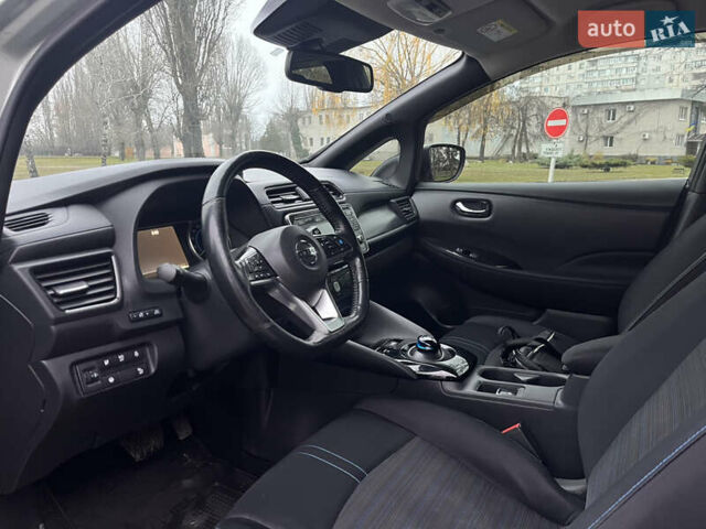 Зелений Ніссан Ліф, об'ємом двигуна 0 л та пробігом 133 тис. км за 12500 $, фото 6 на Automoto.ua