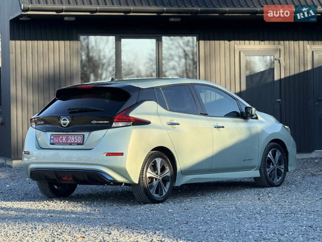 Зеленый Ниссан Лиф, объемом двигателя 0 л и пробегом 149 тыс. км за 11399 $, фото 13 на Automoto.ua