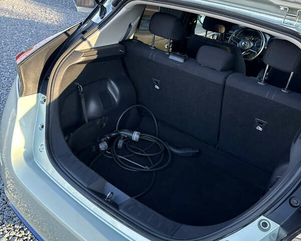 Зеленый Ниссан Лиф, объемом двигателя 0 л и пробегом 149 тыс. км за 11399 $, фото 29 на Automoto.ua