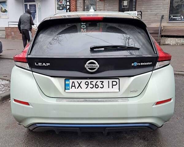 Зеленый Ниссан Лиф, объемом двигателя 0 л и пробегом 233 тыс. км за 11000 $, фото 8 на Automoto.ua