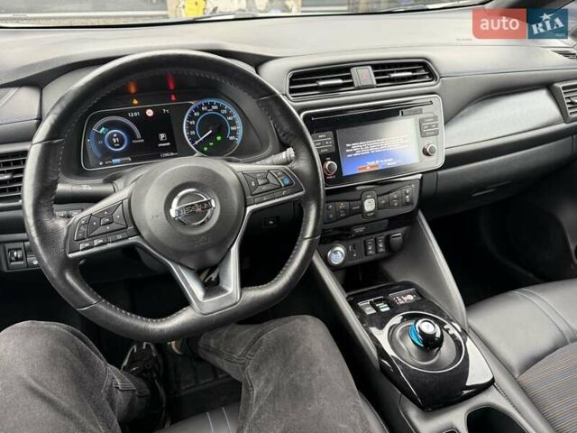 Зеленый Ниссан Лиф, объемом двигателя 0 л и пробегом 129 тыс. км за 11200 $, фото 21 на Automoto.ua