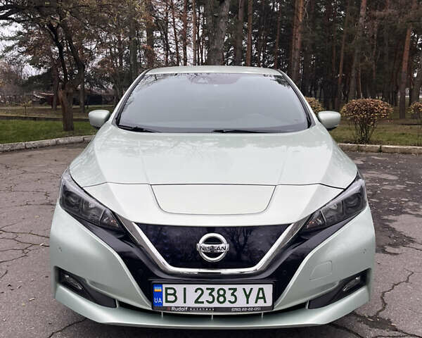 Зелений Ніссан Ліф, об'ємом двигуна 0 л та пробігом 133 тис. км за 12500 $, фото 4 на Automoto.ua