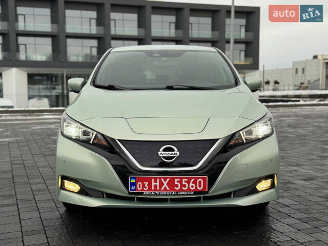 Зеленый Ниссан Лиф, объемом двигателя 0 л и пробегом 99 тыс. км за 11990 $, фото 49 на Automoto.ua