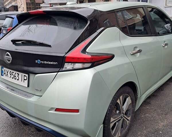 Зеленый Ниссан Лиф, объемом двигателя 0 л и пробегом 233 тыс. км за 11000 $, фото 9 на Automoto.ua