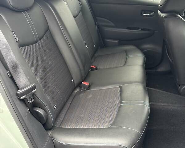 Зеленый Ниссан Лиф, объемом двигателя 0 л и пробегом 129 тыс. км за 11200 $, фото 30 на Automoto.ua