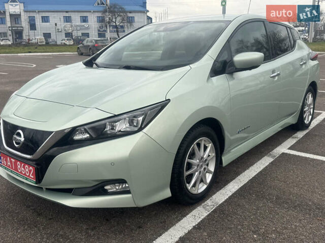 Зеленый Ниссан Лиф, объемом двигателя 0 л и пробегом 118 тыс. км за 12400 $, фото 2 на Automoto.ua