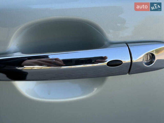 Зеленый Ниссан Лиф, объемом двигателя 0 л и пробегом 75 тыс. км за 13900 $, фото 8 на Automoto.ua