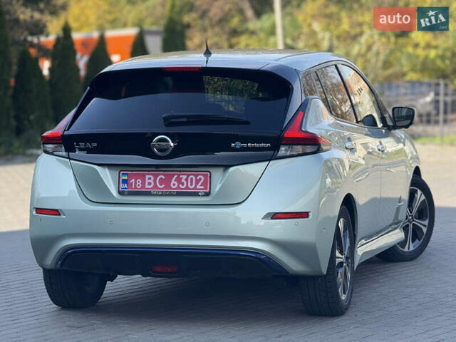 Зеленый Ниссан Лиф, объемом двигателя 0 л и пробегом 75 тыс. км за 13900 $, фото 2 на Automoto.ua