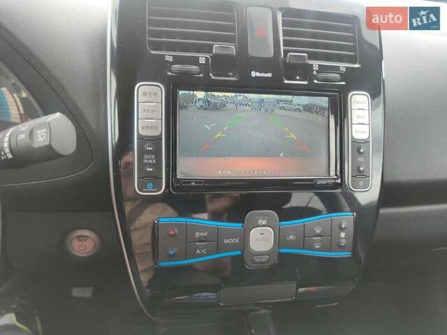 Оранжевый Ниссан Лиф, объемом двигателя 0 л и пробегом 127 тыс. км за 7900 $, фото 13 на Automoto.ua