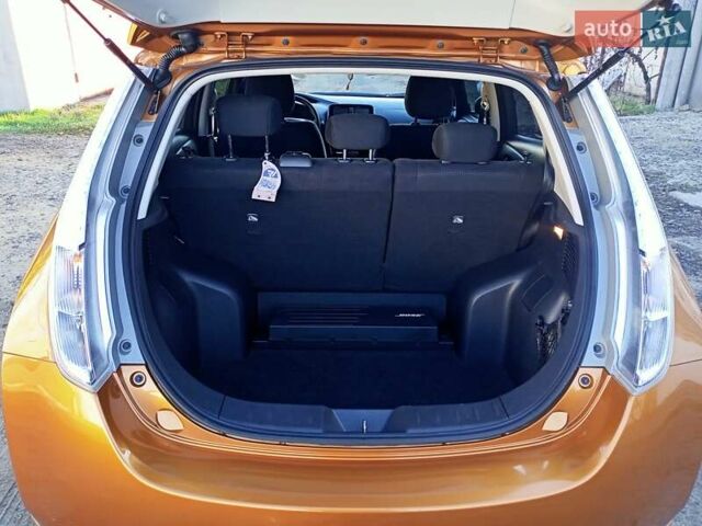 Оранжевый Ниссан Лиф, объемом двигателя 0 л и пробегом 90 тыс. км за 8500 $, фото 74 на Automoto.ua