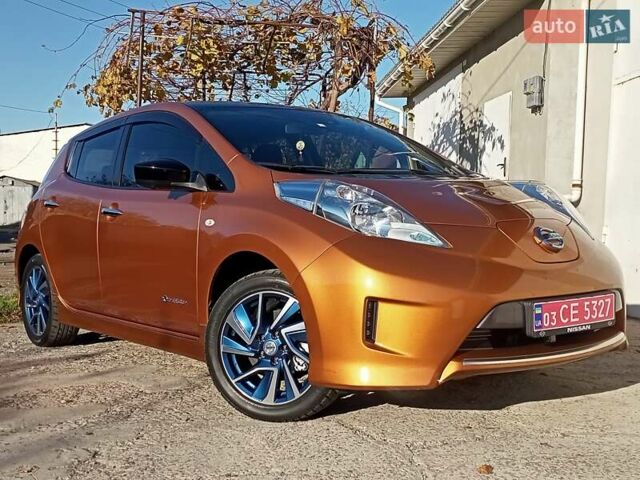 Оранжевый Ниссан Лиф, объемом двигателя 0 л и пробегом 90 тыс. км за 8500 $, фото 95 на Automoto.ua