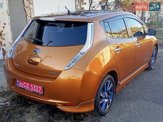 Оранжевый Ниссан Лиф, объемом двигателя 0 л и пробегом 90 тыс. км за 8500 $, фото 31 на Automoto.ua