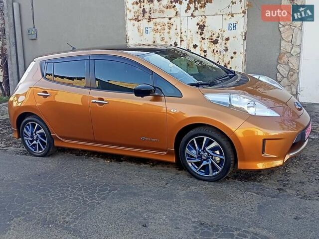 Оранжевый Ниссан Лиф, объемом двигателя 0 л и пробегом 90 тыс. км за 8500 $, фото 38 на Automoto.ua