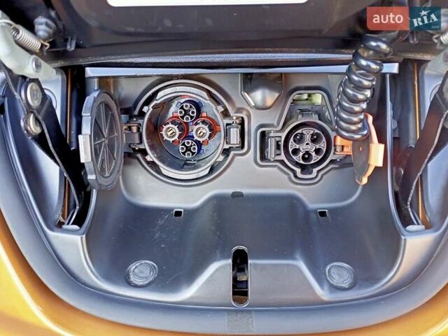 Оранжевый Ниссан Лиф, объемом двигателя 0 л и пробегом 90 тыс. км за 8500 $, фото 84 на Automoto.ua