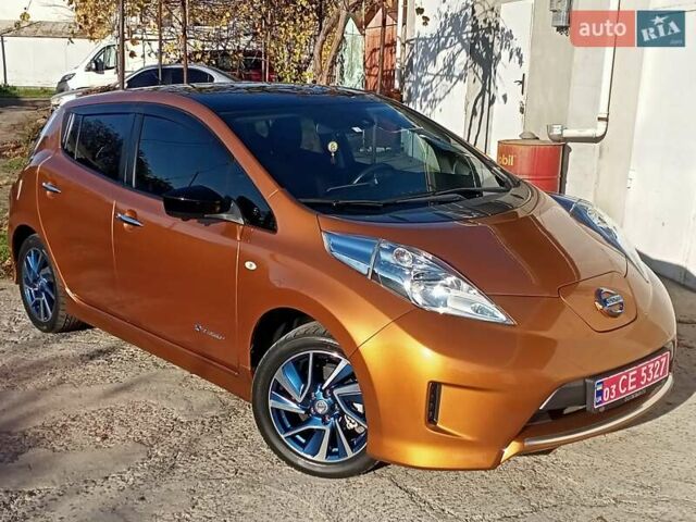Оранжевый Ниссан Лиф, объемом двигателя 0 л и пробегом 90 тыс. км за 8500 $, фото 97 на Automoto.ua