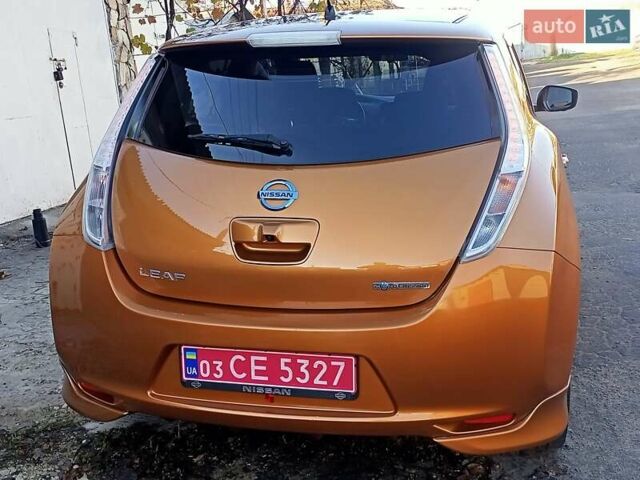 Оранжевый Ниссан Лиф, объемом двигателя 0 л и пробегом 90 тыс. км за 8500 $, фото 28 на Automoto.ua