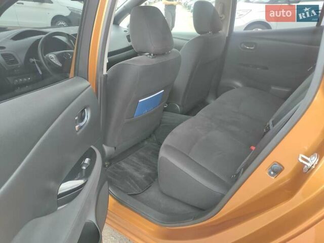 Оранжевый Ниссан Лиф, объемом двигателя 0 л и пробегом 127 тыс. км за 7900 $, фото 8 на Automoto.ua