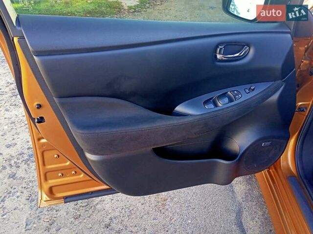 Оранжевый Ниссан Лиф, объемом двигателя 0 л и пробегом 90 тыс. км за 8500 $, фото 50 на Automoto.ua