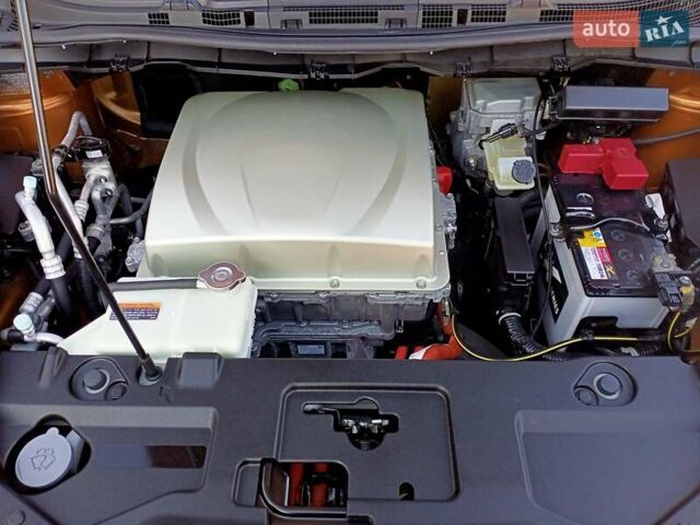 Оранжевый Ниссан Лиф, объемом двигателя 0 л и пробегом 90 тыс. км за 8500 $, фото 77 на Automoto.ua