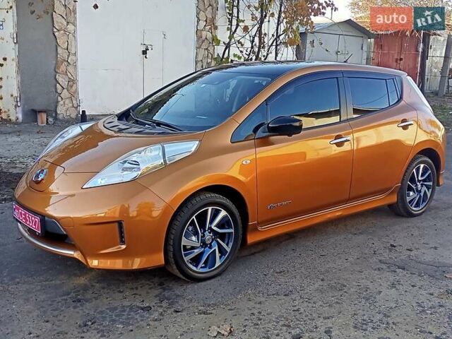 Оранжевый Ниссан Лиф, объемом двигателя 0 л и пробегом 90 тыс. км за 8500 $, фото 10 на Automoto.ua
