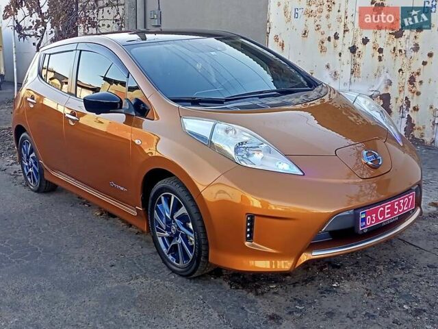 Оранжевый Ниссан Лиф, объемом двигателя 0 л и пробегом 90 тыс. км за 8500 $, фото 41 на Automoto.ua